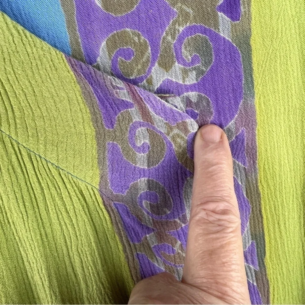 SOFT SURROUNDINGS Multi-colored Duster/Wrap. Size XL. One button closure.